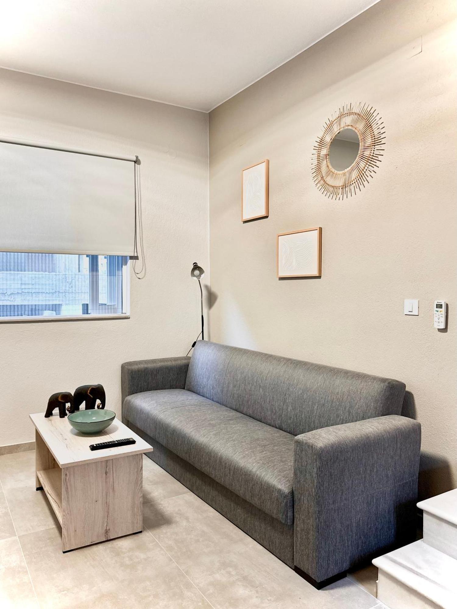 Apartment Filoxenia By The Sea *