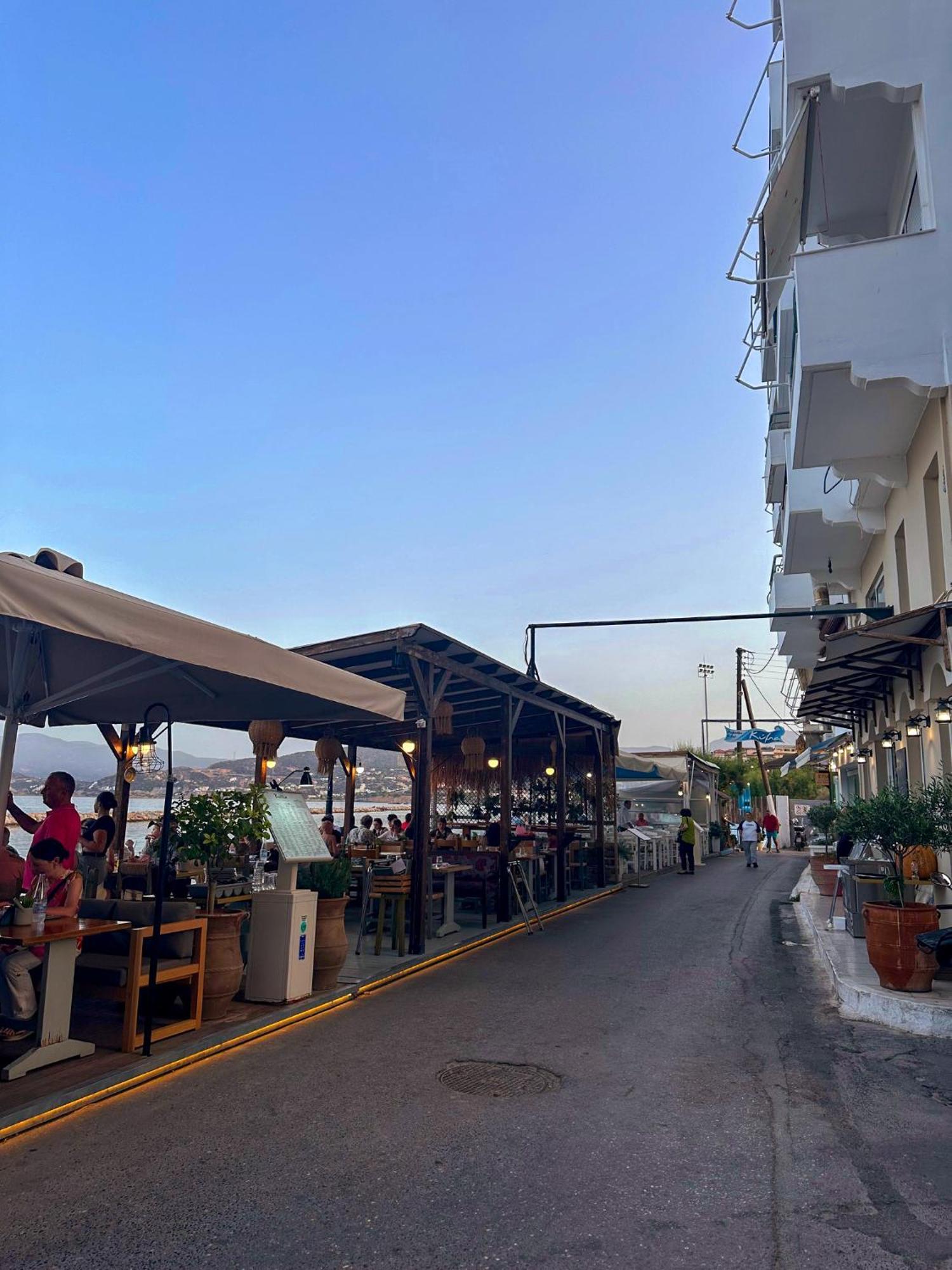 Apartment Filoxenia By The Sea